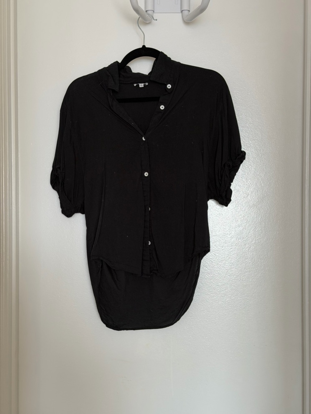 Splendid Black Button-Front Short Sleeve Shirt
